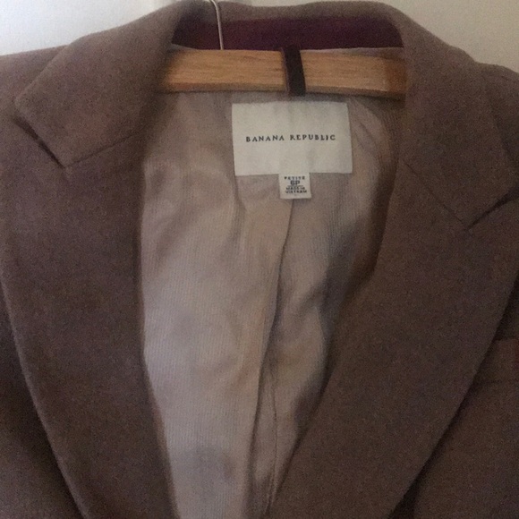 Banana Republic Camel Wool Blazer - Picture 4 of 13